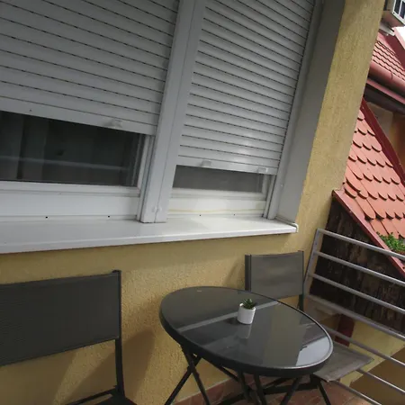 Elizabet Apartament *