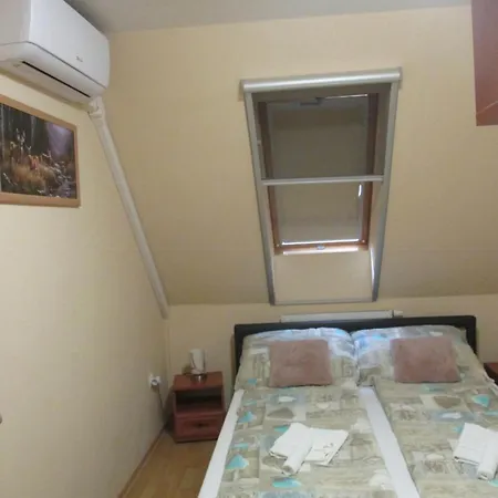Elizabet Apartament *